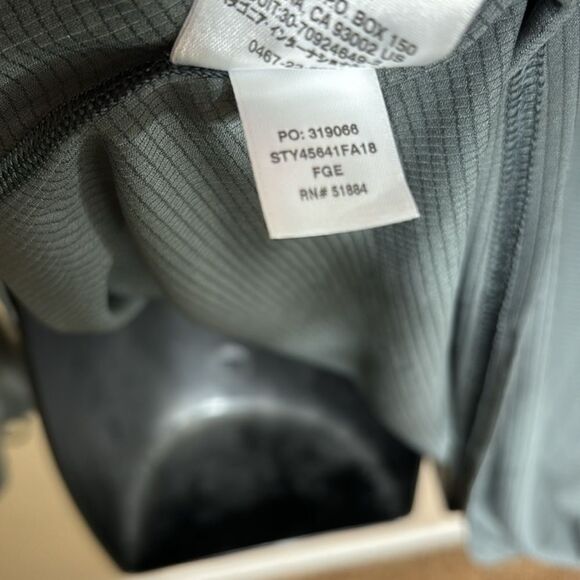 Patagonia lightweight capilene baselayer men’s dark grey subtle striping xl - Picture 6 of 6